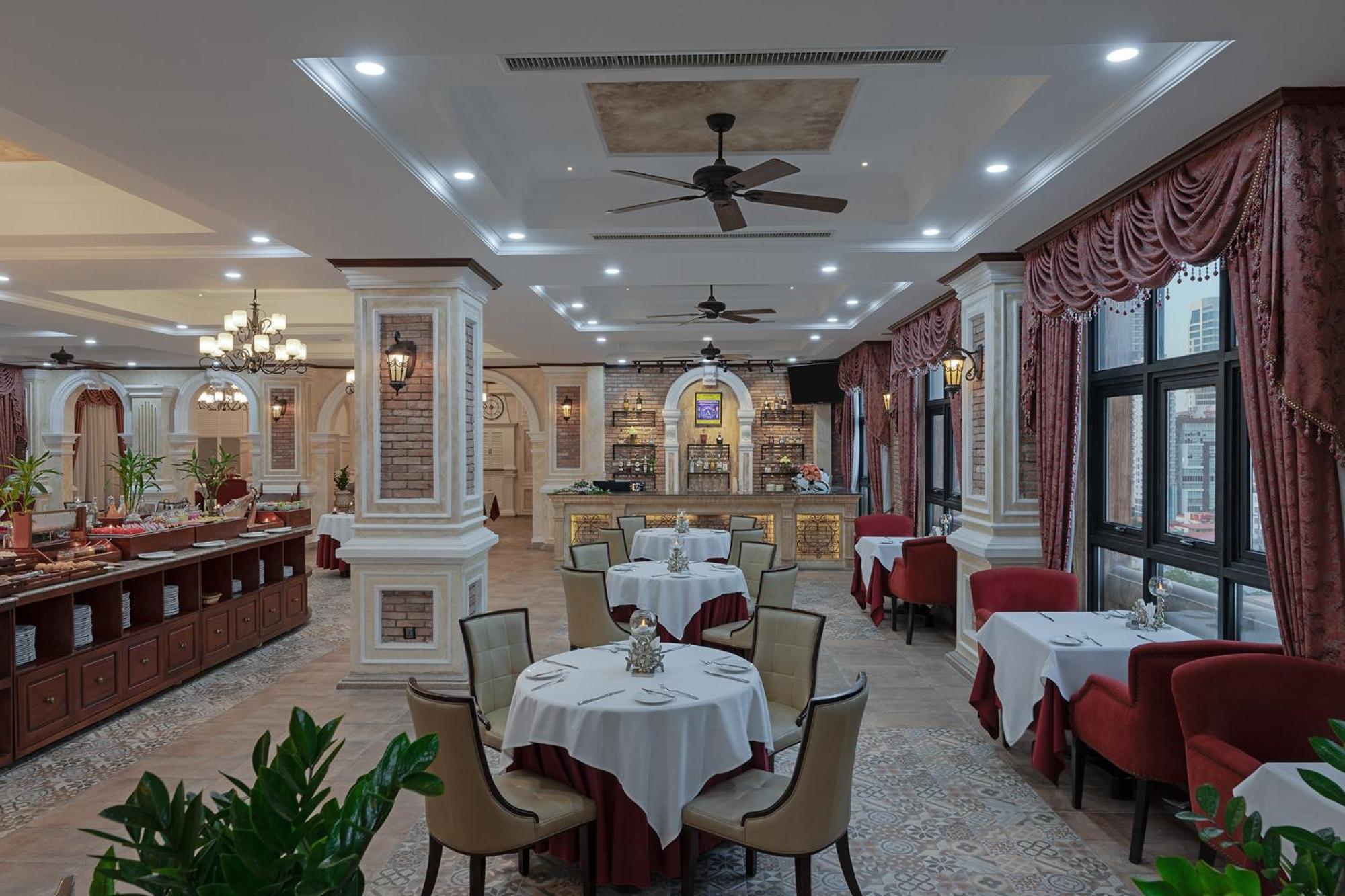 Anik Palace Hotel